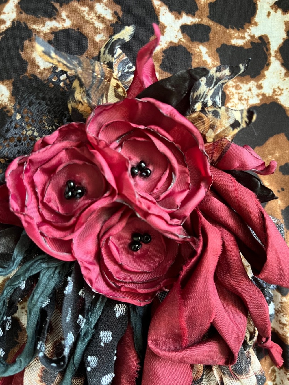 Scrappy Flower Pin - Picture 3 of 3